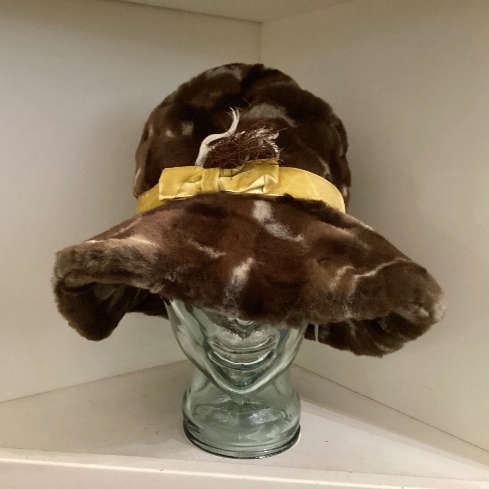 ANNA SUI hat